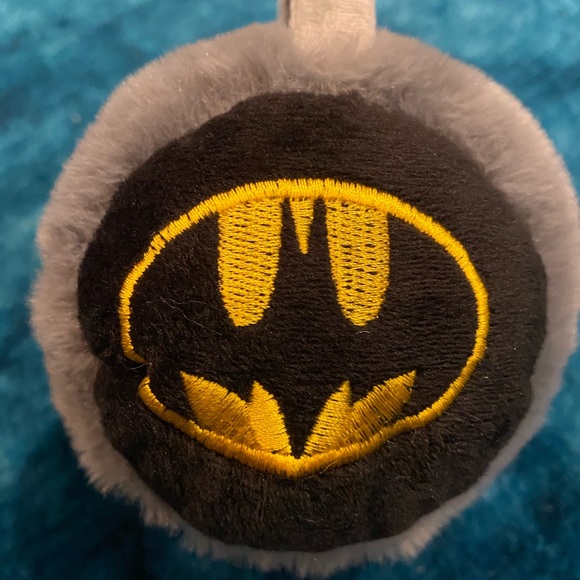 Kids Batman Earmuffs - Picture 4 of 4
